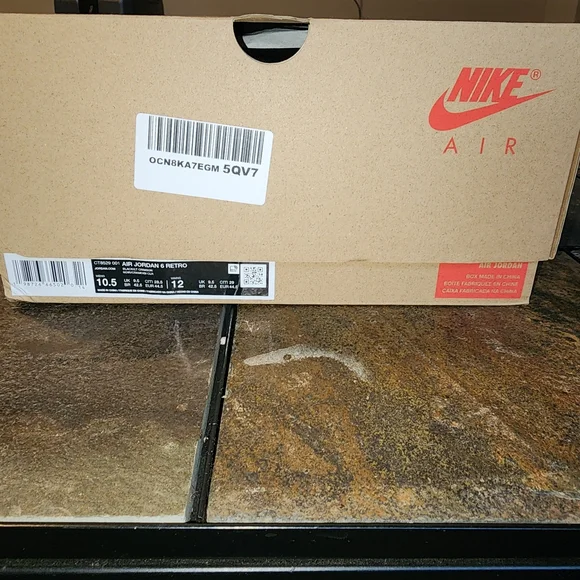Nike Retro 6 Air Jordan Black and Red Sneakers